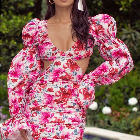 COPY - RED AND PINK FLORAL CUT OUT MINI DRESS WITH VOLUME RUFFLE SLEEVES - Picture 2 of 11